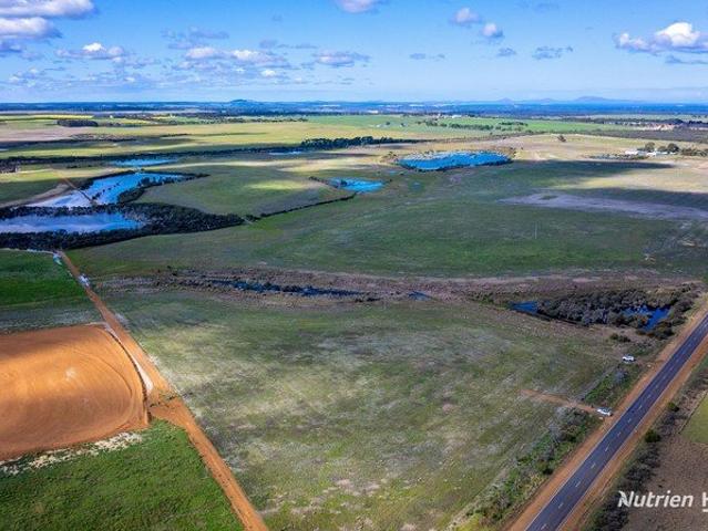 Cottage for sale in Esperance, Western Australia