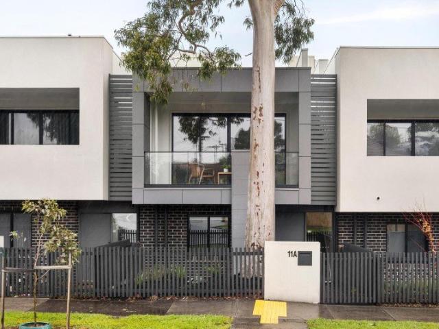 Townhouse for sale in Camerons Creek, Victoria