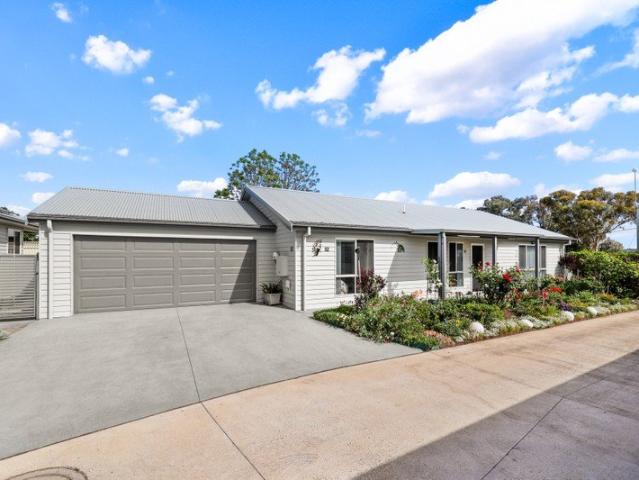 Villa for sale in West Tamworth, Tamworth