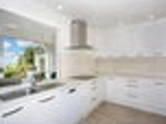 House for sale in Bombay, Auckland