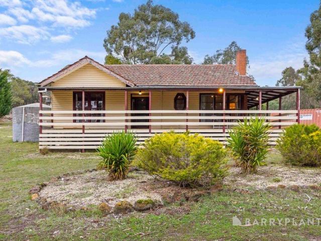 House for sale in Waterloo, Victoria
