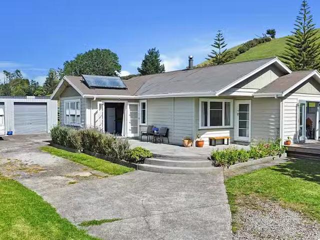 House for sale in Lepperton, Taranaki