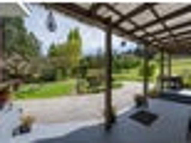 House for sale in Alexandra, Vincent Community