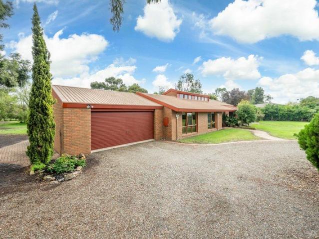 House for sale in Shepparton North, Victoria
