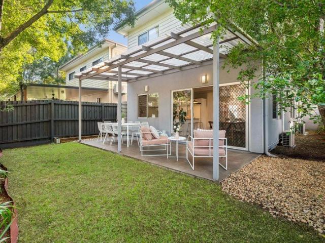 Townhouse for sale in Toombul, Queensland