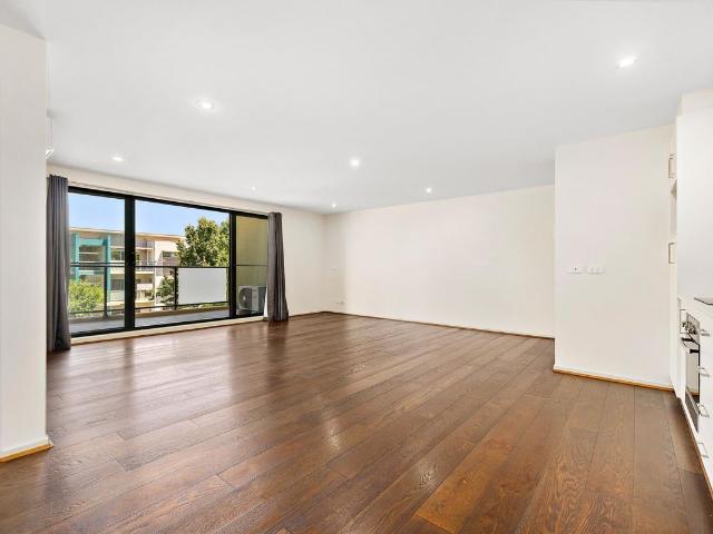 Apartment for sale in Gungahlin, Franklin