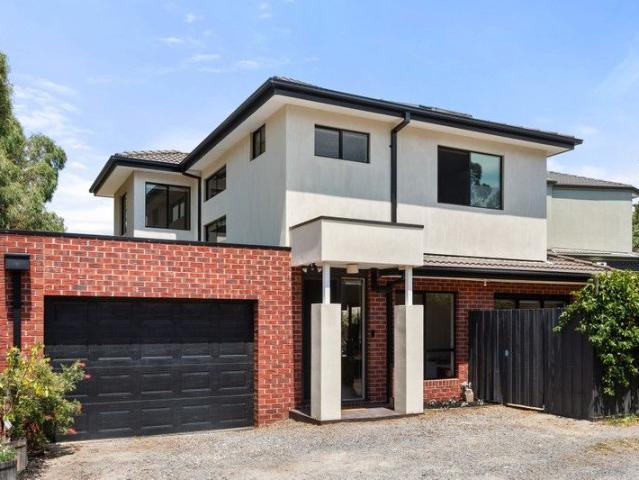 Townhouse for sale in Camerons Creek, Victoria