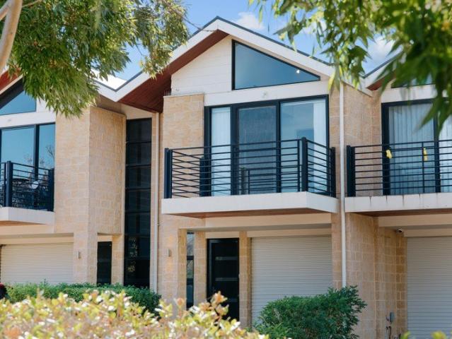 Townhouse for sale in Horseshoe Creek, South Australia