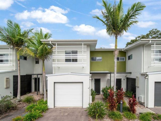 Townhouse for sale in Kings Creek, Queensland