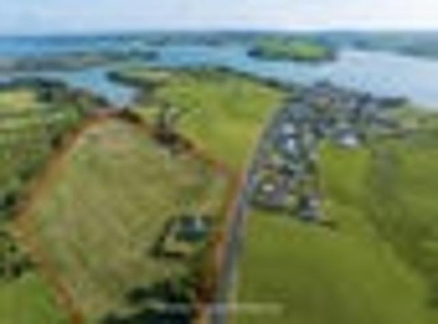 Land for sale in Awhitu, Oroua County