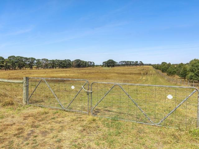 Cottage for sale in Portarlington, Victoria
