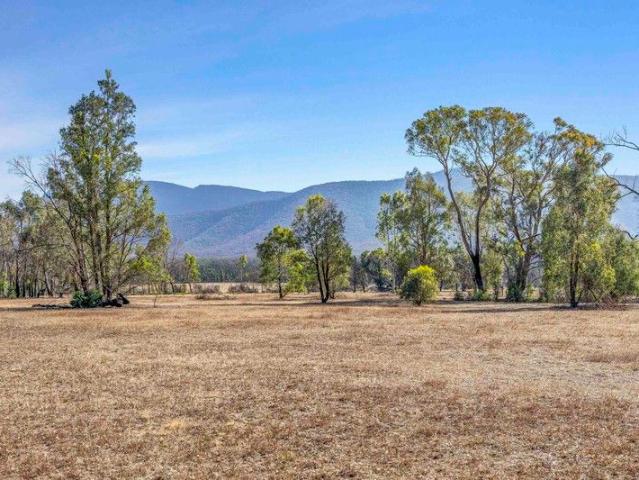 Cottage for sale in Pomonal, Victoria