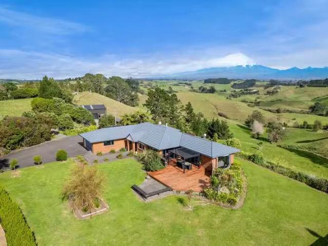 House for sale in Hillsborough, Taranaki