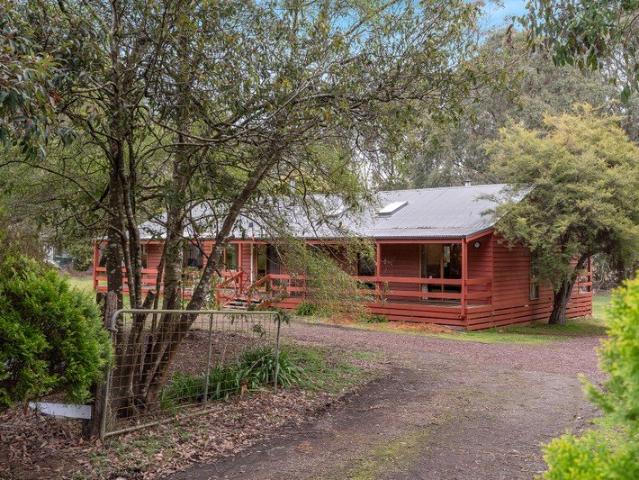 House for sale in Kinglake West, Victoria
