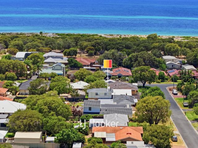 House for sale in Broadwater, Western Australia