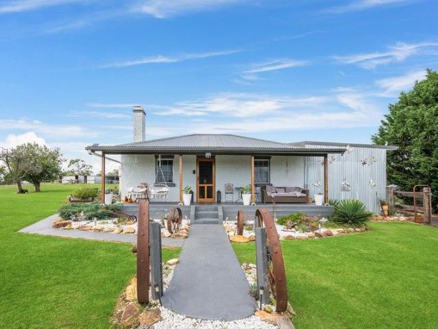 House for sale in Rockley, New South Wales