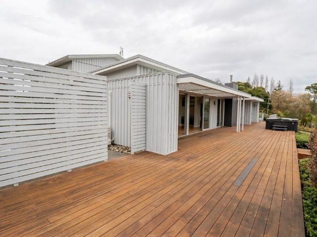 House for rent in Awhitu, Oroua County