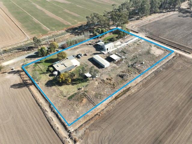 Cottage for sale in Undera, Victoria