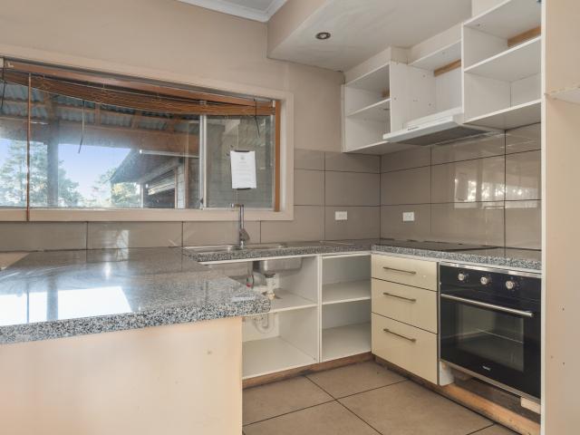Cottage for sale in Camerons Creek, Victoria
