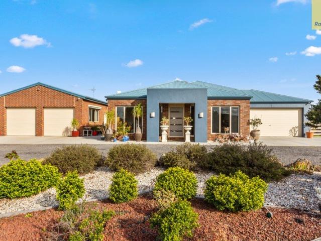 House for sale in Hopetoun Park, Victoria