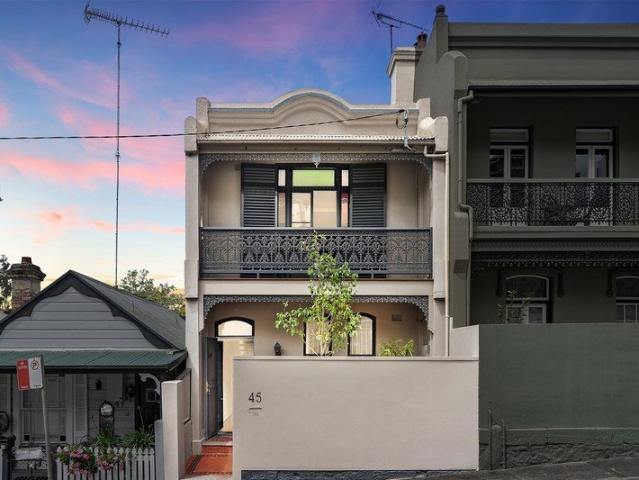 House for sale in Lower North Shore, Sydney