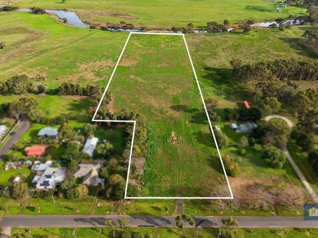 Land for sale in Cressy, Victoria