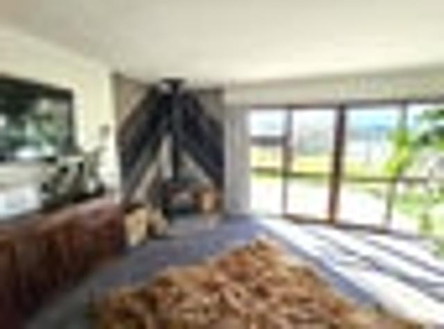 House for sale in Otakou