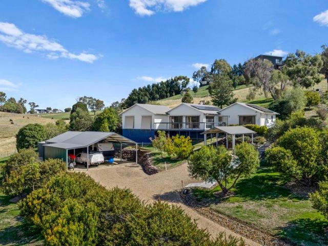 House for sale in Mountain Bay, Victoria
