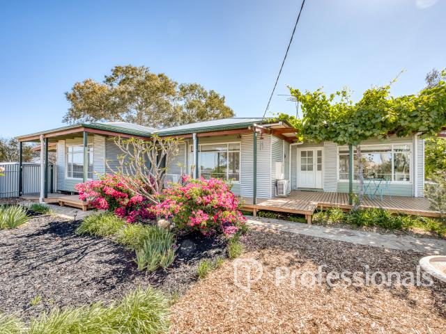 House for sale in Red Cliffs, Victoria