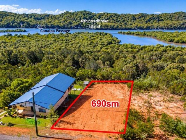 Land for sale in Russell Island, Greater Brisbane