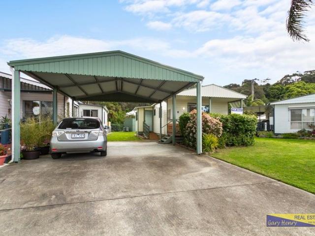 Apartment for sale in Lakes Entrance, Victoria