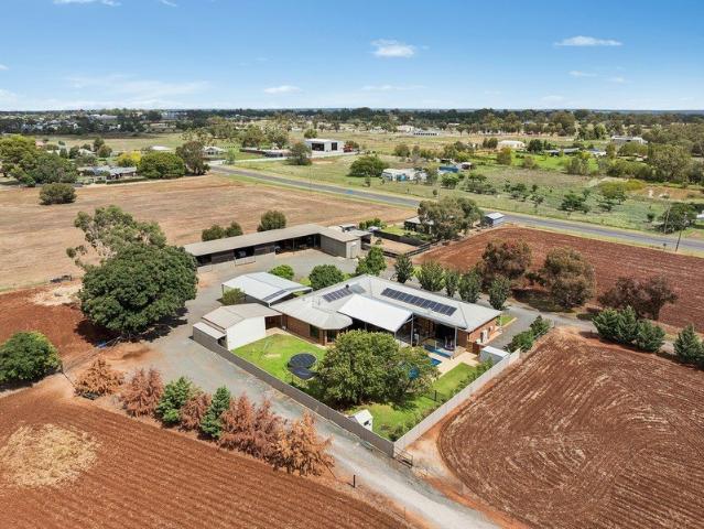 House for sale in Junee Reefs, New South Wales