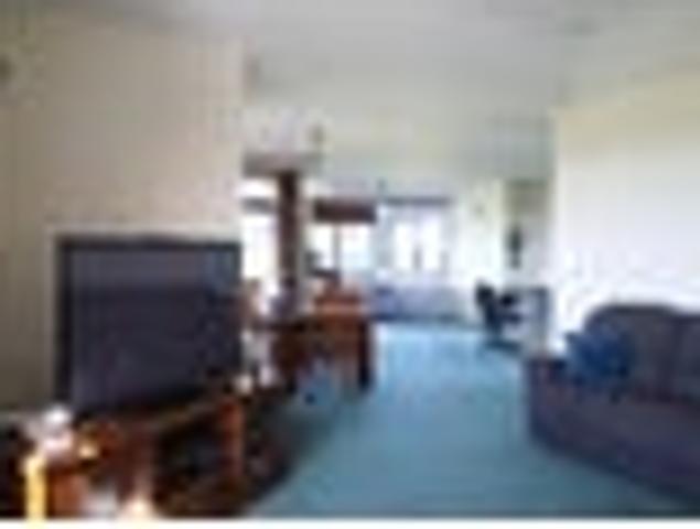 House for sale in Otakou