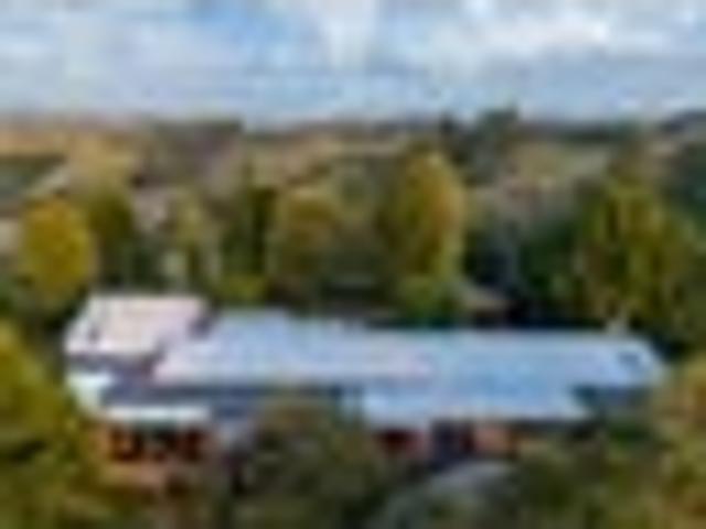 House for sale in Awhitu