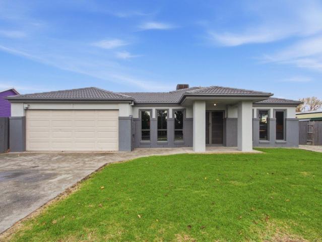 House for sale in Rosedale, Victoria