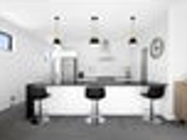 House for sale in Huntington