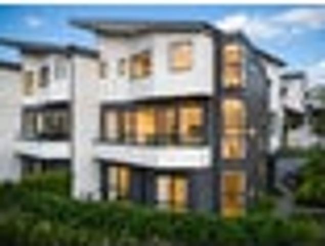 Townhouse for sale in Whangaparaoa