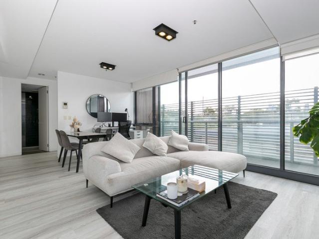 Apartment for rent in Port Melbourne, Melbourne