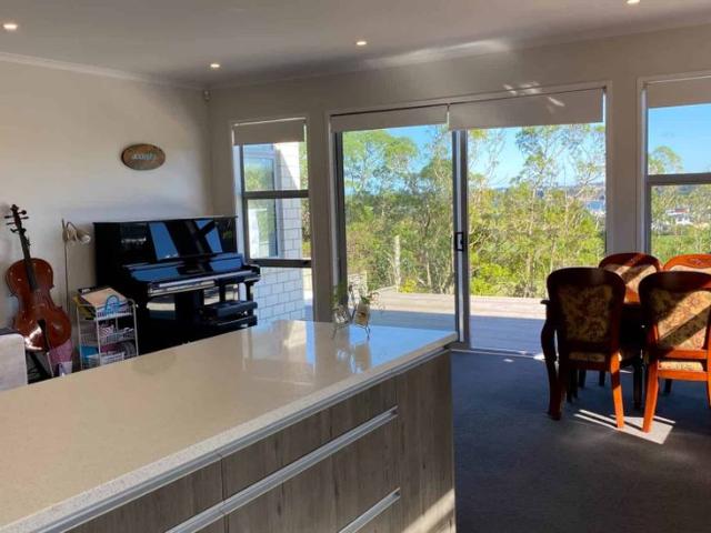 House for rent in Whangaparaoa, Oroua County