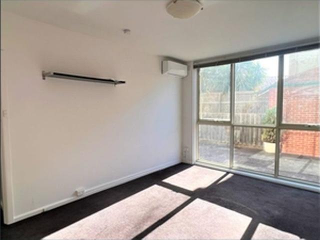Apartment for rent in Elsternwick, Melbourne