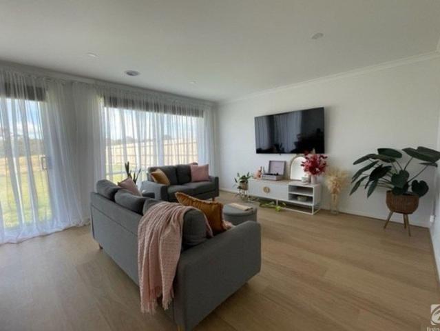 House for rent in Eagle Point, Victoria