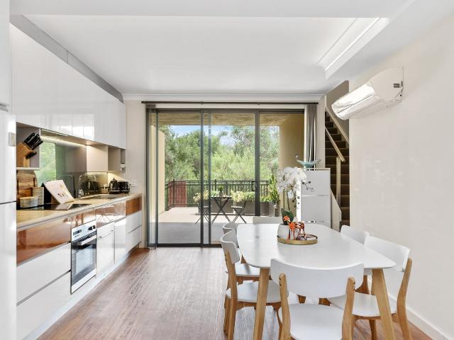 Apartment for rent in Jolimont, Western Australia