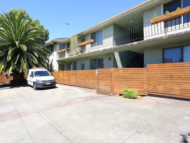 Apartment for rent in Thornbury, Melbourne