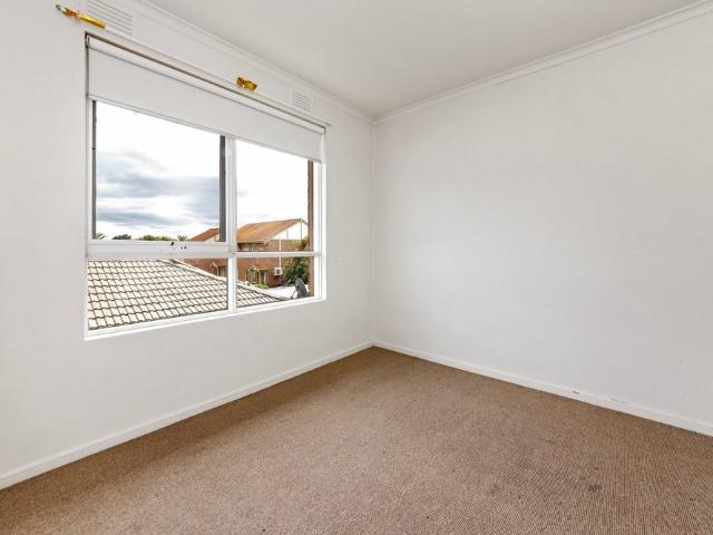 Apartment for rent in Ormond, Melbourne