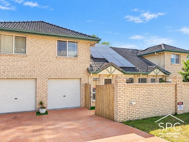 Townhouse for sale in Tingalpa, Greater Brisbane