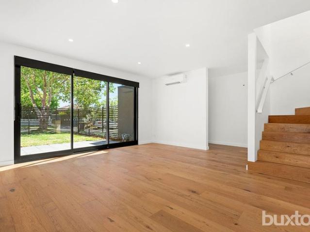 Townhouse for rent in Camerons Creek, Victoria