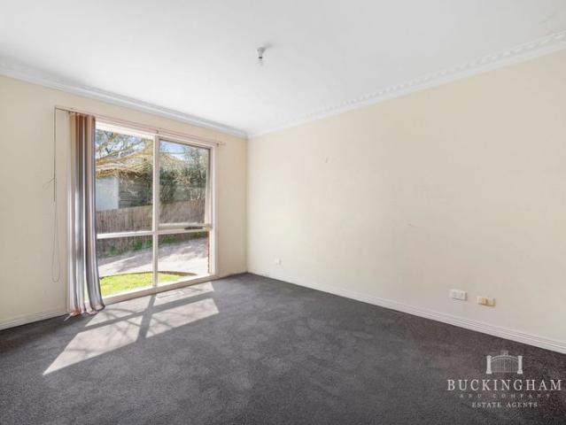 Apartment for rent in Briar Hill, Melbourne