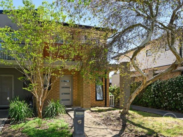 Townhouse for sale in Mernda Villages Estate, Melbourne