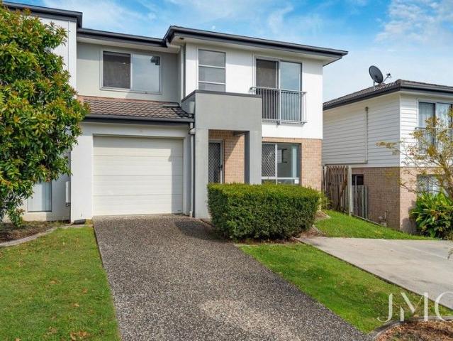 Townhouse for sale in Gold Coast, Gold Coast North