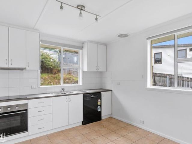House for rent in Abbotsfield, Hobart